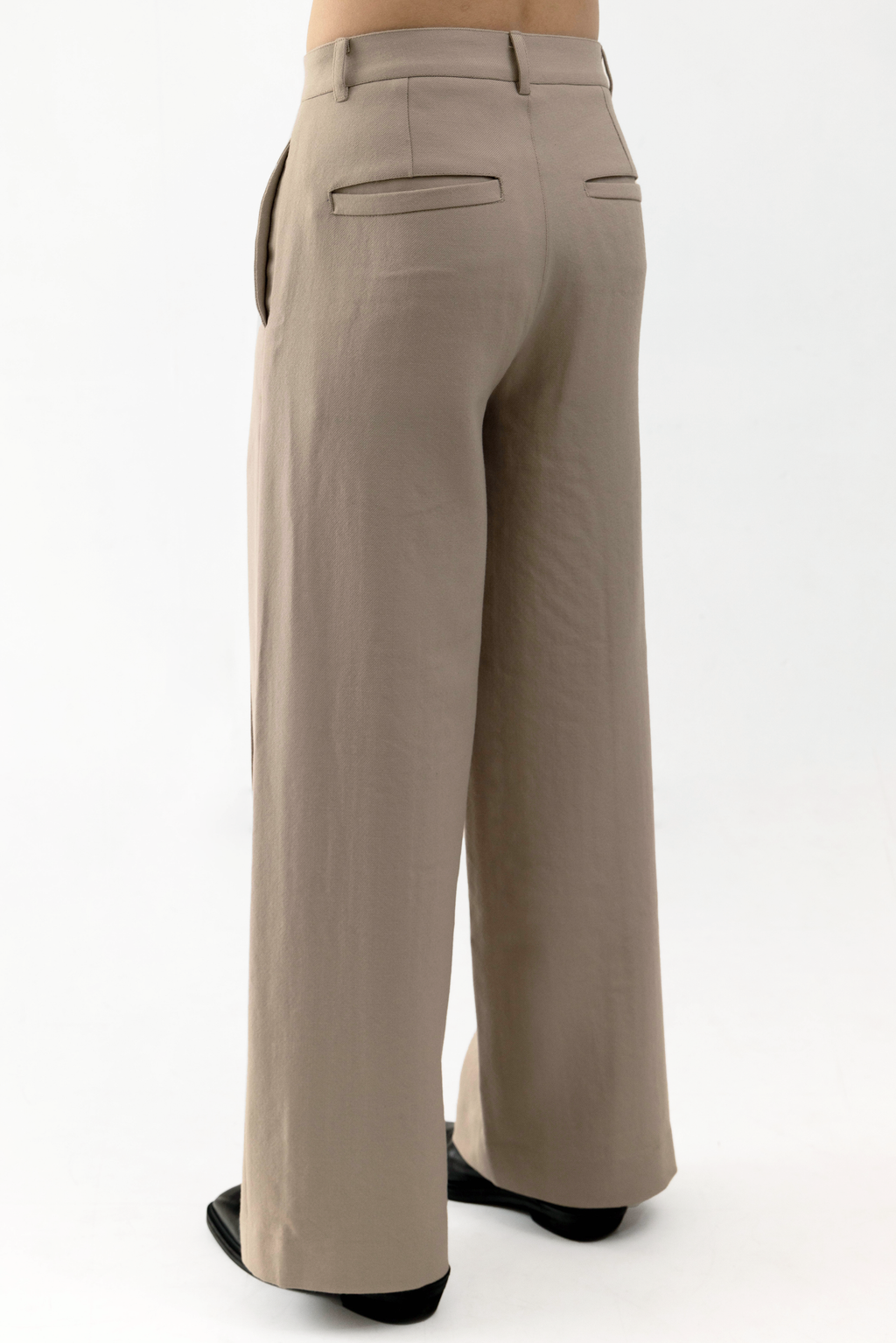 RIVET PLEATED WOOL PANTS